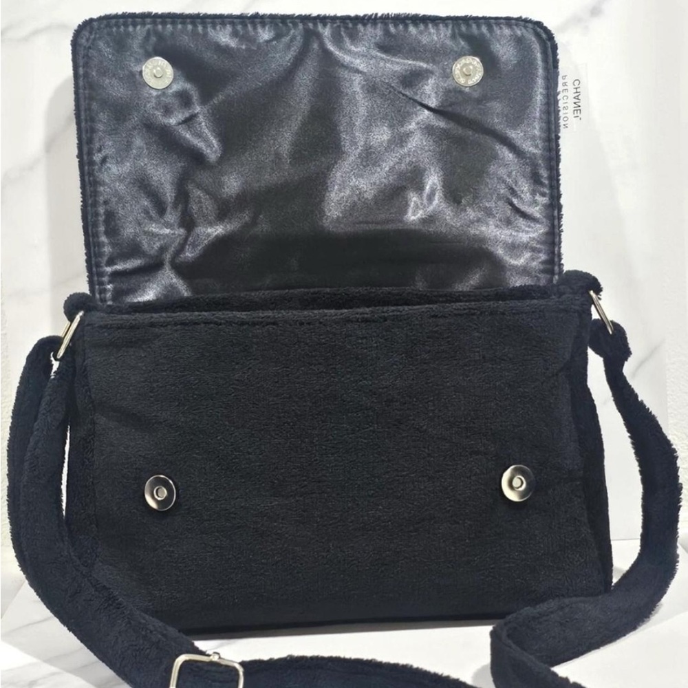 Authentic Chanel Precision Terry Cloth Shoulder Bag 2006  (item #N02) - Picture 3 of 12